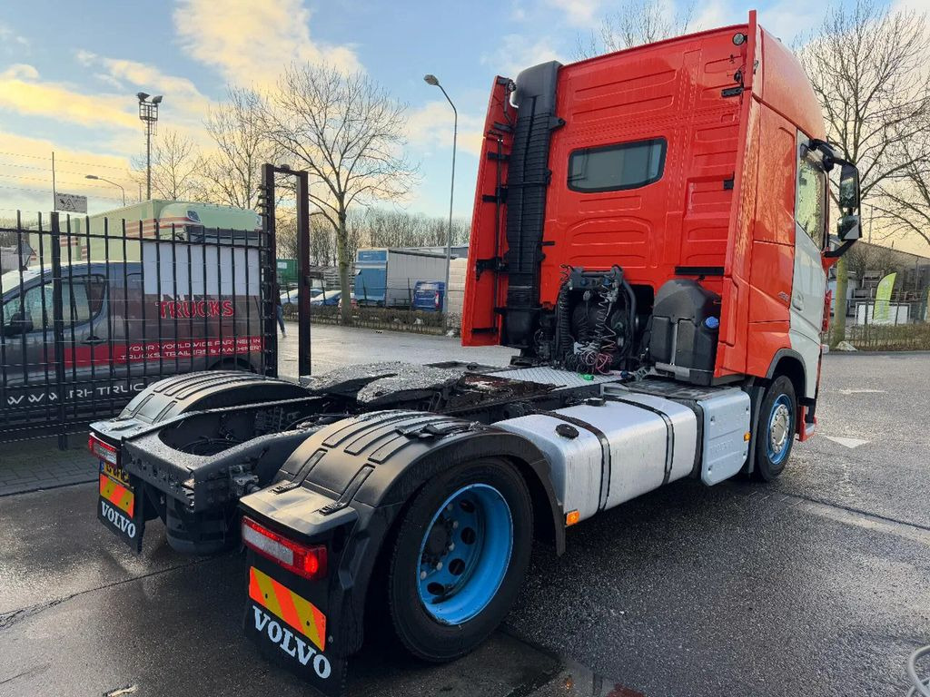 Volvo FH FH420 - Xe đầu kéo: hình 4 Volvo FH FH420 - Xe đầu kéo: hình 4