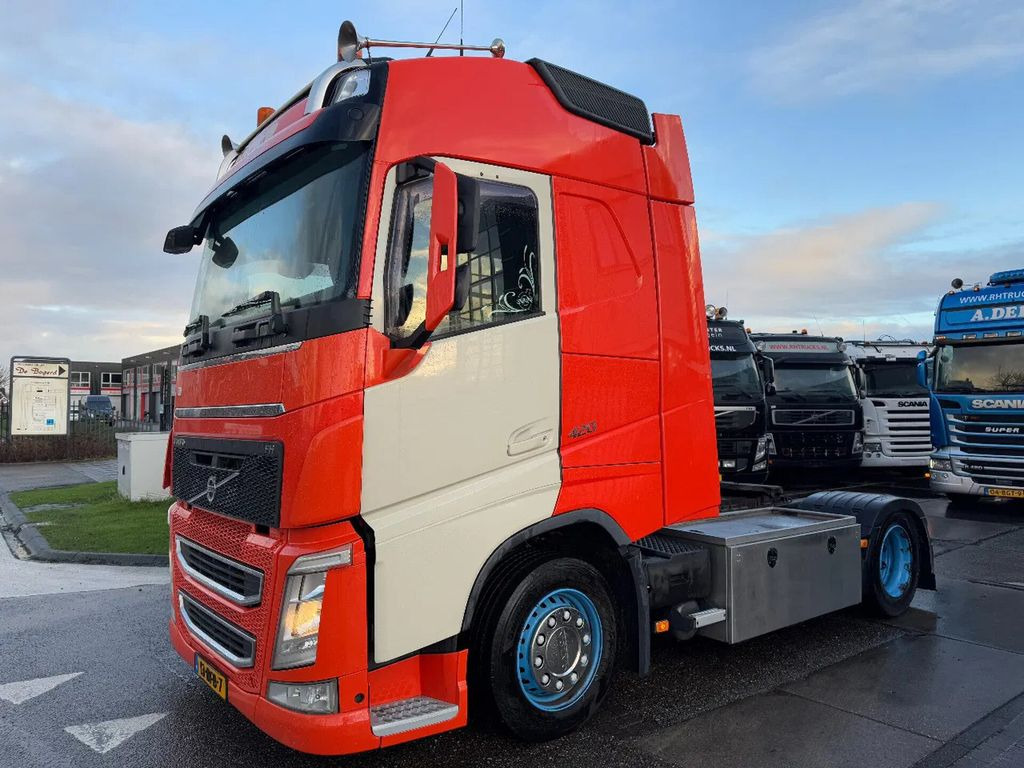 Volvo FH FH420 - Xe đầu kéo: hình 1 Volvo FH FH420 - Xe đầu kéo: hình 1