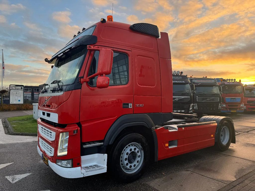 Volvo FM 330 4X2 - EURO 6 + AUTOMATIC + SKIRTS - Xe đầu kéo: hình 1 Volvo FM 330 4X2 - EURO 6 + AUTOMATIC + SKIRTS - Xe đầu kéo: hình 1