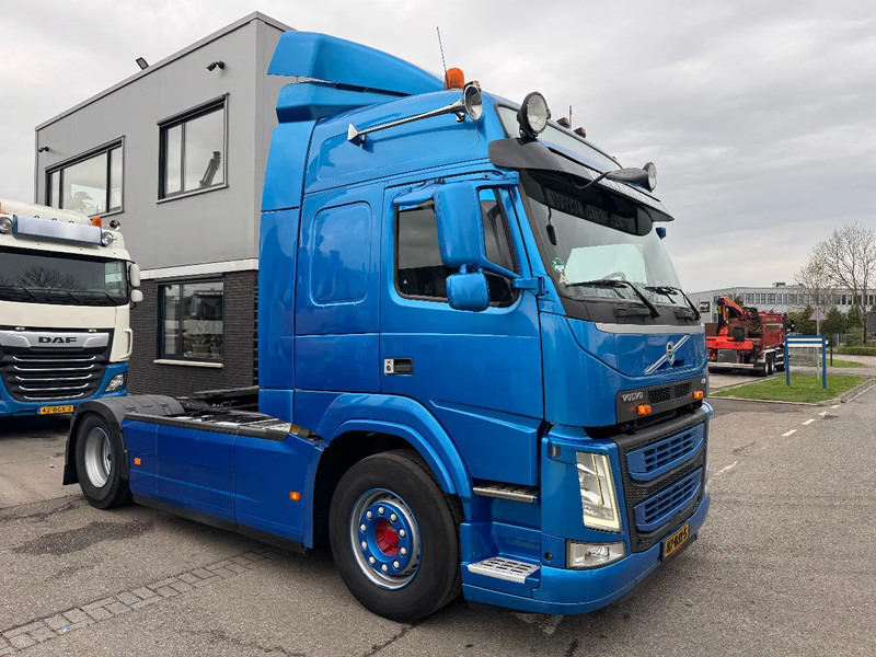 Volvo FM 370 4X2 SPOILERS EURO 6 SKIRTS HOLLAND TRUCK TÜV TILL 09-2025 - Xe đầu kéo: hình 3 Volvo FM 370 4X2 SPOILERS EURO 6 SKIRTS HOLLAND TRUCK TÜV TILL 09-2025 - Xe đầu kéo: hình 3