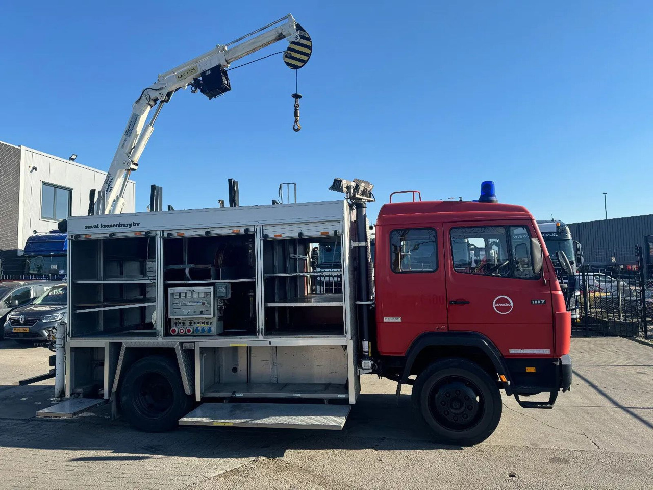 Mercedes-Benz 1117 4X2 FIRE TRUCK HIAB 050A ONLY 105787 KM - Xe tải, Xe cẩu tự hành: hình 3 Mercedes-Benz 1117 4X2 FIRE TRUCK HIAB 050A ONLY 105787 KM - Xe tải, Xe cẩu tự hành: hình 3