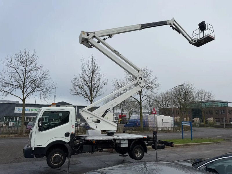 Nissan Cabstar 35.12 + ISOLI 21 METER AERIAL PLATFORM - Xe tải nhỏ: hình 2 Nissan Cabstar 35.12 + ISOLI 21 METER AERIAL PLATFORM - Xe tải nhỏ: hình 2