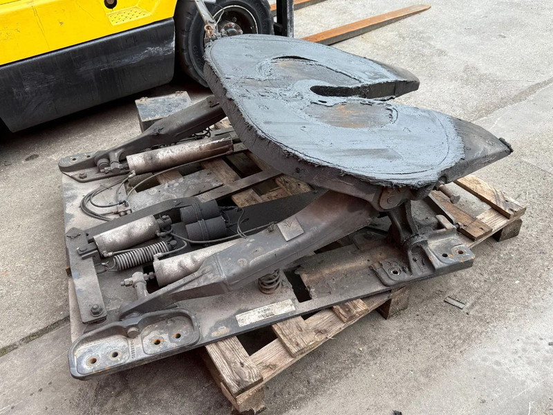 Jost HEFSCHOTEL / LIFTING DISH - Khớp nối bánh xe thứ năm cho Xe tải: hình 1 Jost HEFSCHOTEL / LIFTING DISH - Khớp nối bánh xe thứ năm cho Xe tải: hình 1