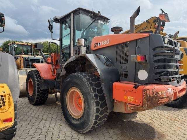 Hitachi ZW 180 - Máy xúc lật bánh lốp: hình 2 Hitachi ZW 180 - Máy xúc lật bánh lốp: hình 2