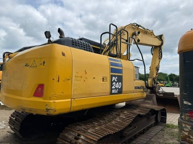 Komatsu PC 240 NLC-10 - Máy xúc bánh xích: hình 2 Komatsu PC 240 NLC-10 - Máy xúc bánh xích: hình 2
