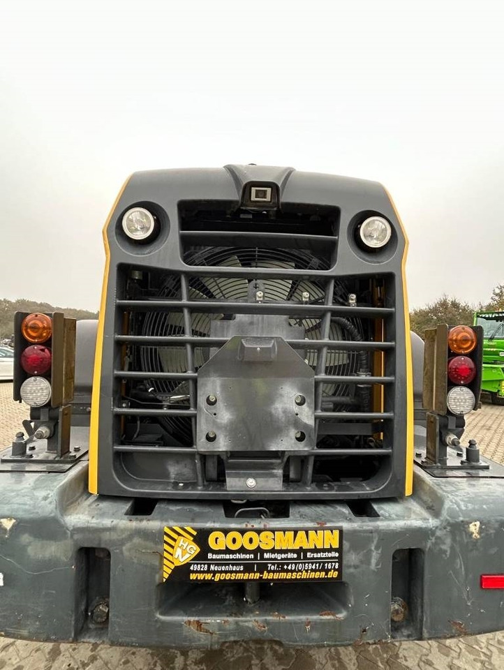 Komatsu WA 320 - Máy xúc lật bánh lốp: hình 4 Komatsu WA 320 - Máy xúc lật bánh lốp: hình 4