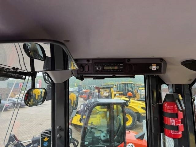 Komatsu WA 320 - Máy xúc lật bánh lốp: hình 3 Komatsu WA 320 - Máy xúc lật bánh lốp: hình 3