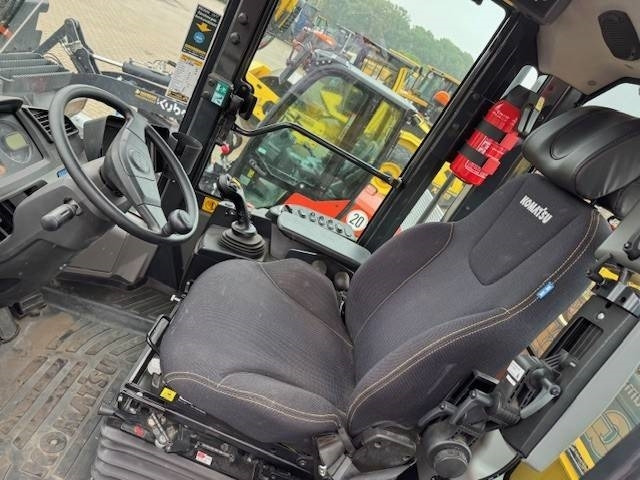 Komatsu WA 320 - Máy xúc lật bánh lốp: hình 5 Komatsu WA 320 - Máy xúc lật bánh lốp: hình 5