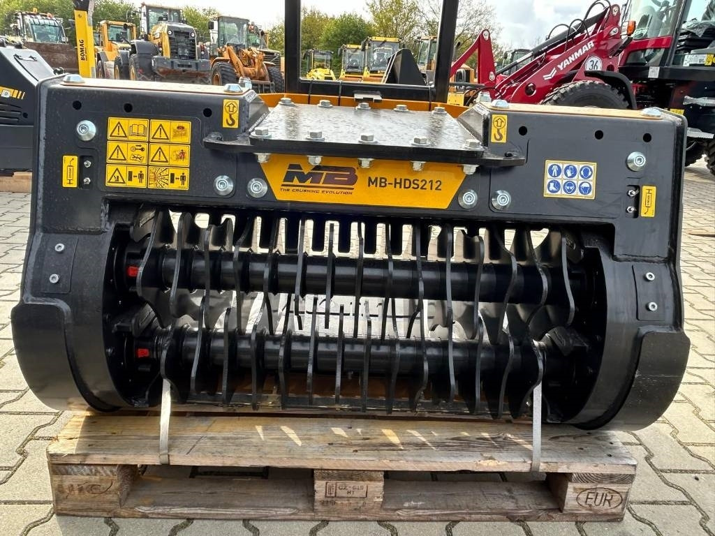 MB Crusher HDS 212 - Gầu máy xúc: hình 4 MB Crusher HDS 212 - Gầu máy xúc: hình 4