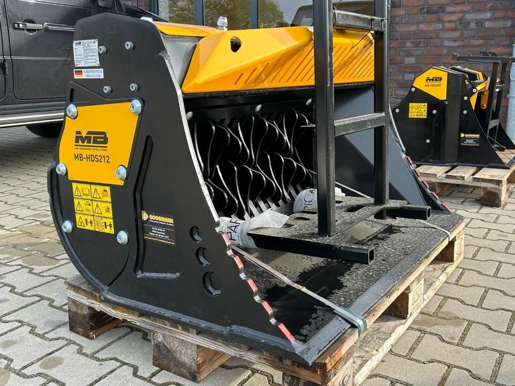 MB Crusher HDS 212 - Gầu máy xúc: hình 2 MB Crusher HDS 212 - Gầu máy xúc: hình 2