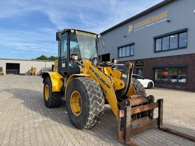 New Holland W 110 B W 110 B - Máy xúc lật bánh lốp: hình 5 New Holland W 110 B W 110 B - Máy xúc lật bánh lốp: hình 5