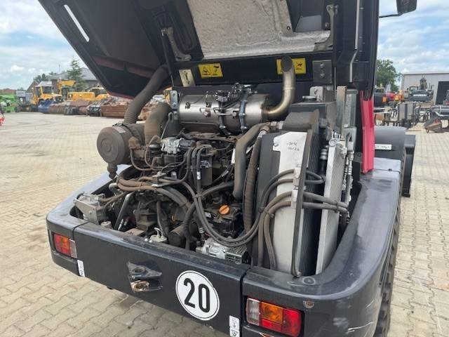 Yanmar V 80-5 - Máy xúc lật bánh lốp: hình 5 Yanmar V 80-5 - Máy xúc lật bánh lốp: hình 5