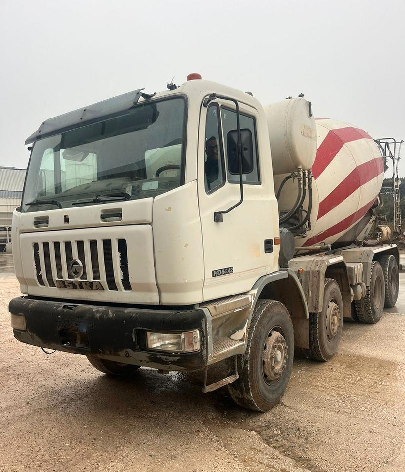 Autobetoniera Astra HD7 84 42 - Xe trộn bê tông: hình 4 Autobetoniera Astra HD7 84 42 - Xe trộn bê tông: hình 4