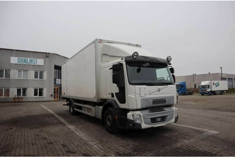Volvo FE 18.320 EURO 6 - Xe tải hộp: hình 2 Volvo FE 18.320 EURO 6 - Xe tải hộp: hình 2