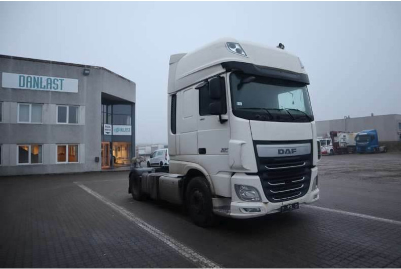 DAF XF 460 Tractor/Sattelzugmaschine/Trækker - Xe đầu kéo: hình 2 DAF XF 460 Tractor/Sattelzugmaschine/Trækker - Xe đầu kéo: hình 2