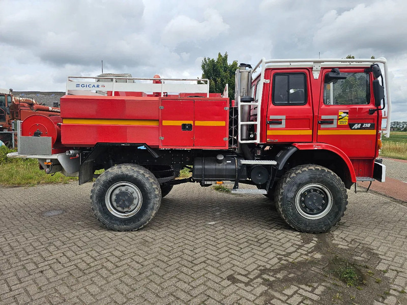 Renault M210 - Xe tải cứu hỏa: hình 4 Renault M210 - Xe tải cứu hỏa: hình 4