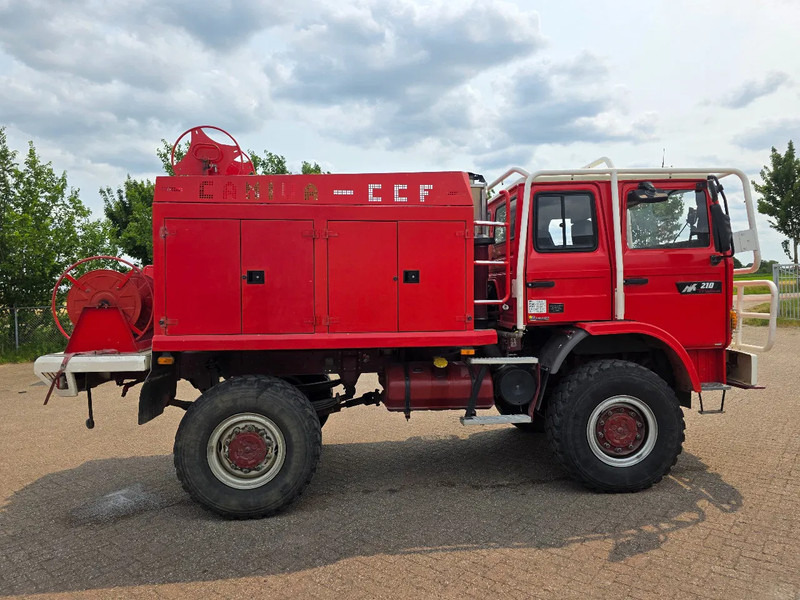 Renault Midliner 210 M210 - 40BCA230 - Xe tải cứu hỏa: hình 4 Renault Midliner 210 M210 - 40BCA230 - Xe tải cứu hỏa: hình 4