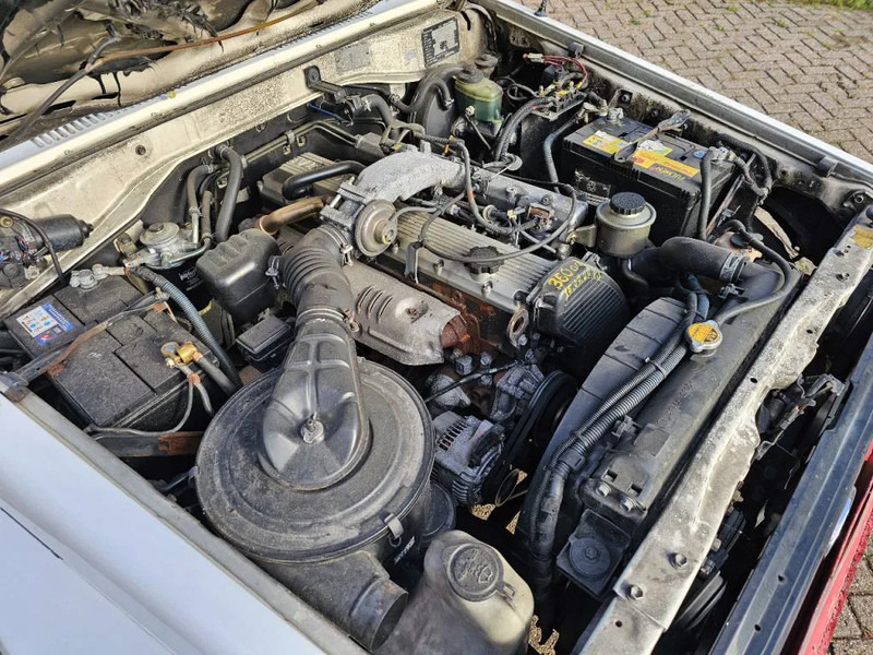 Xe bán tải Toyota Land Cruiser LB71MOD: hình 14 Xe bán tải Toyota Land Cruiser LB71MOD: hình 14