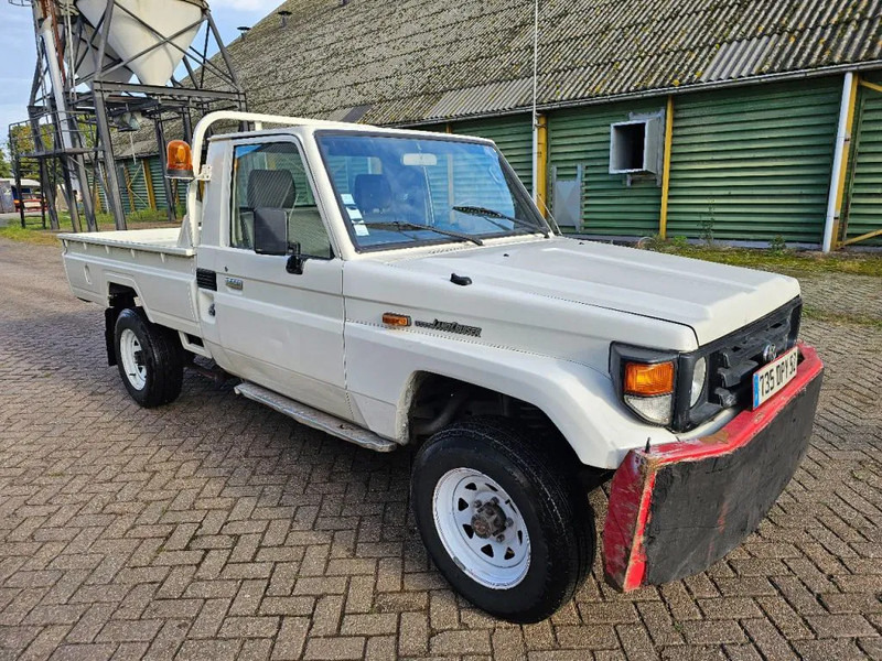 Toyota Land Cruiser LB71MOD - Xe hơi: hình 3 Toyota Land Cruiser LB71MOD - Xe hơi: hình 3