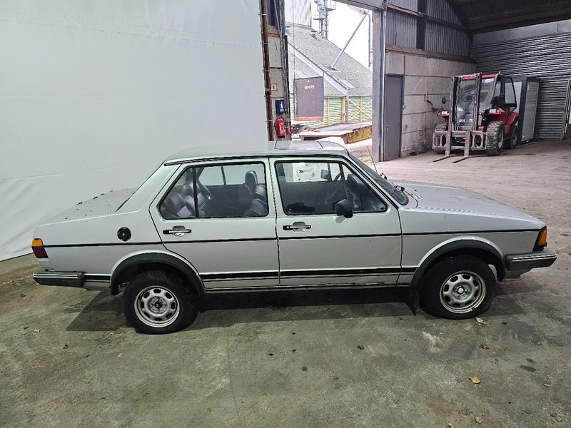 Volkswagen Jetta M1/AA - Sedan: hình 5 Volkswagen Jetta M1/AA - Sedan: hình 5