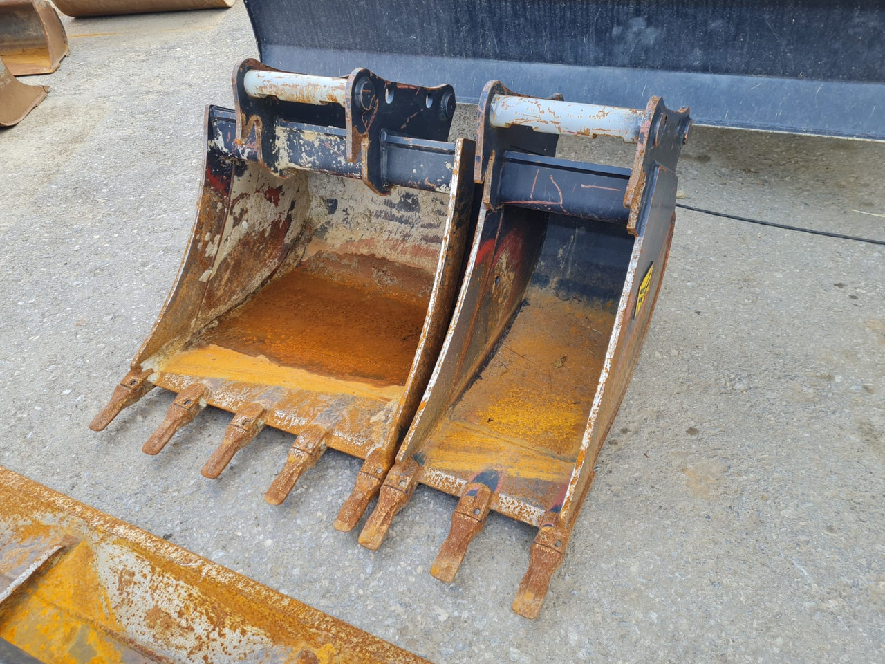 Bucket package for Yanmar B 95 W - Gầu máy xúc cho Máy xúc bánh lốp: hình 2 Bucket package for Yanmar B 95 W - Gầu máy xúc cho Máy xúc bánh lốp: hình 2