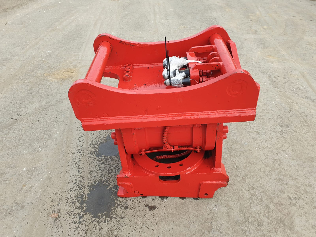 Geel - Bộ ghép nhanh cho Máy xúc bánh xích: hình 1 Geel - Bộ ghép nhanh cho Máy xúc bánh xích: hình 1