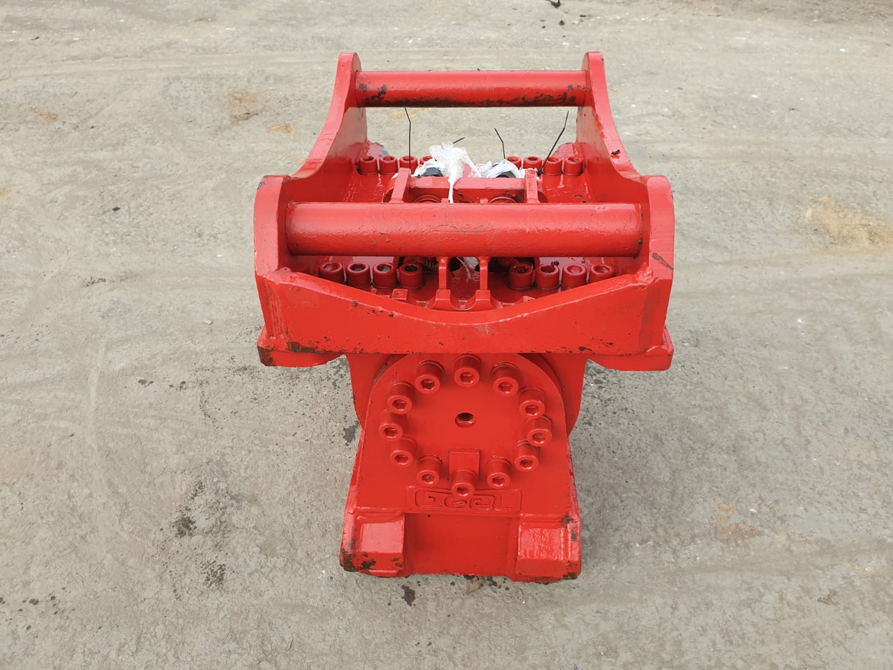Geel - Bộ ghép nhanh cho Máy xúc bánh xích: hình 2 Geel - Bộ ghép nhanh cho Máy xúc bánh xích: hình 2
