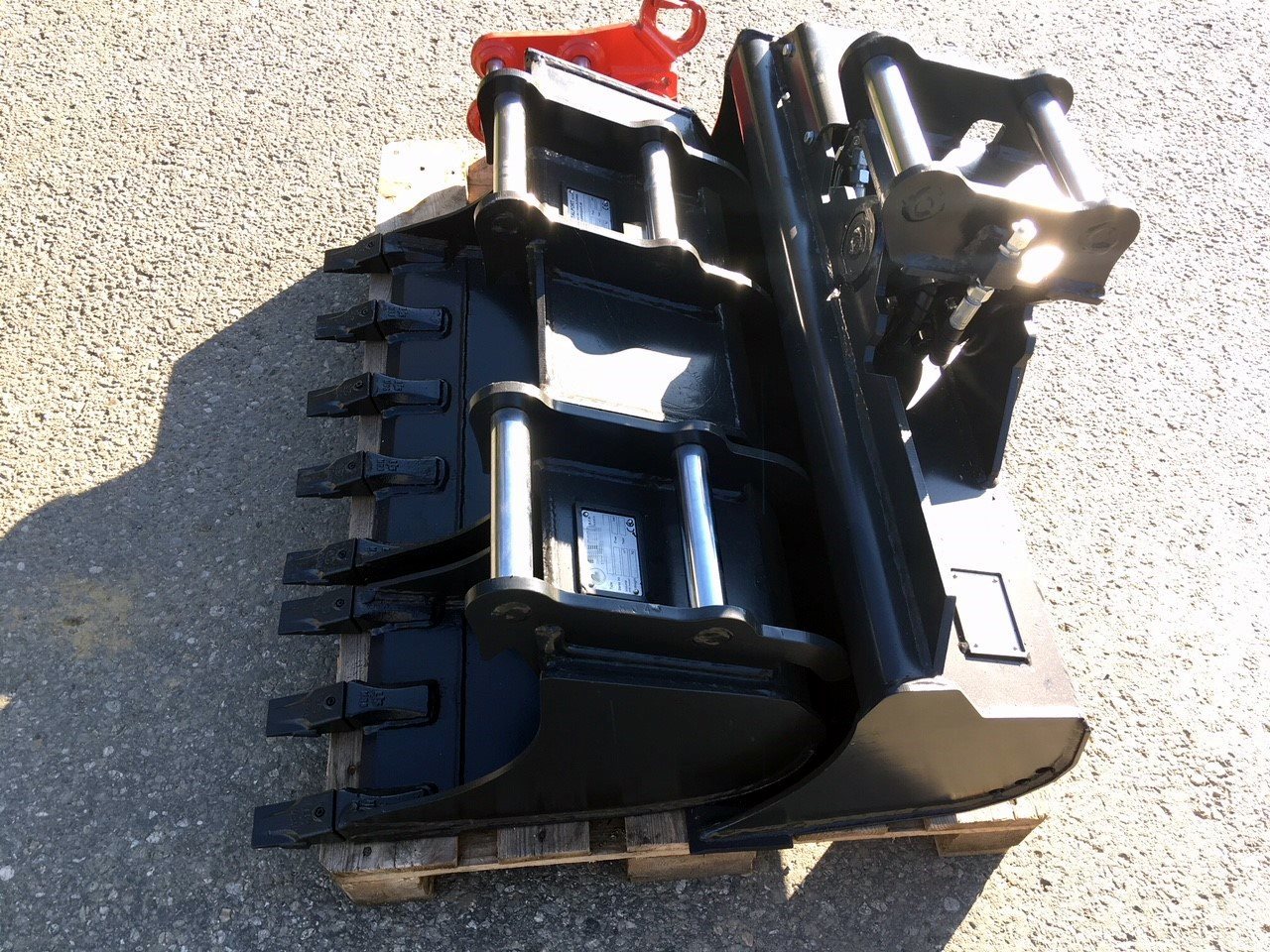 Geel-Martin Package of buckets - Gầu cho Máy xúc mini: hình 2 Geel-Martin Package of buckets - Gầu cho Máy xúc mini: hình 2