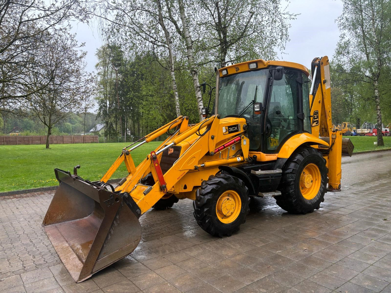 JCB 3CX - Máy xúc trước múc sau: hình 3 JCB 3CX - Máy xúc trước múc sau: hình 3