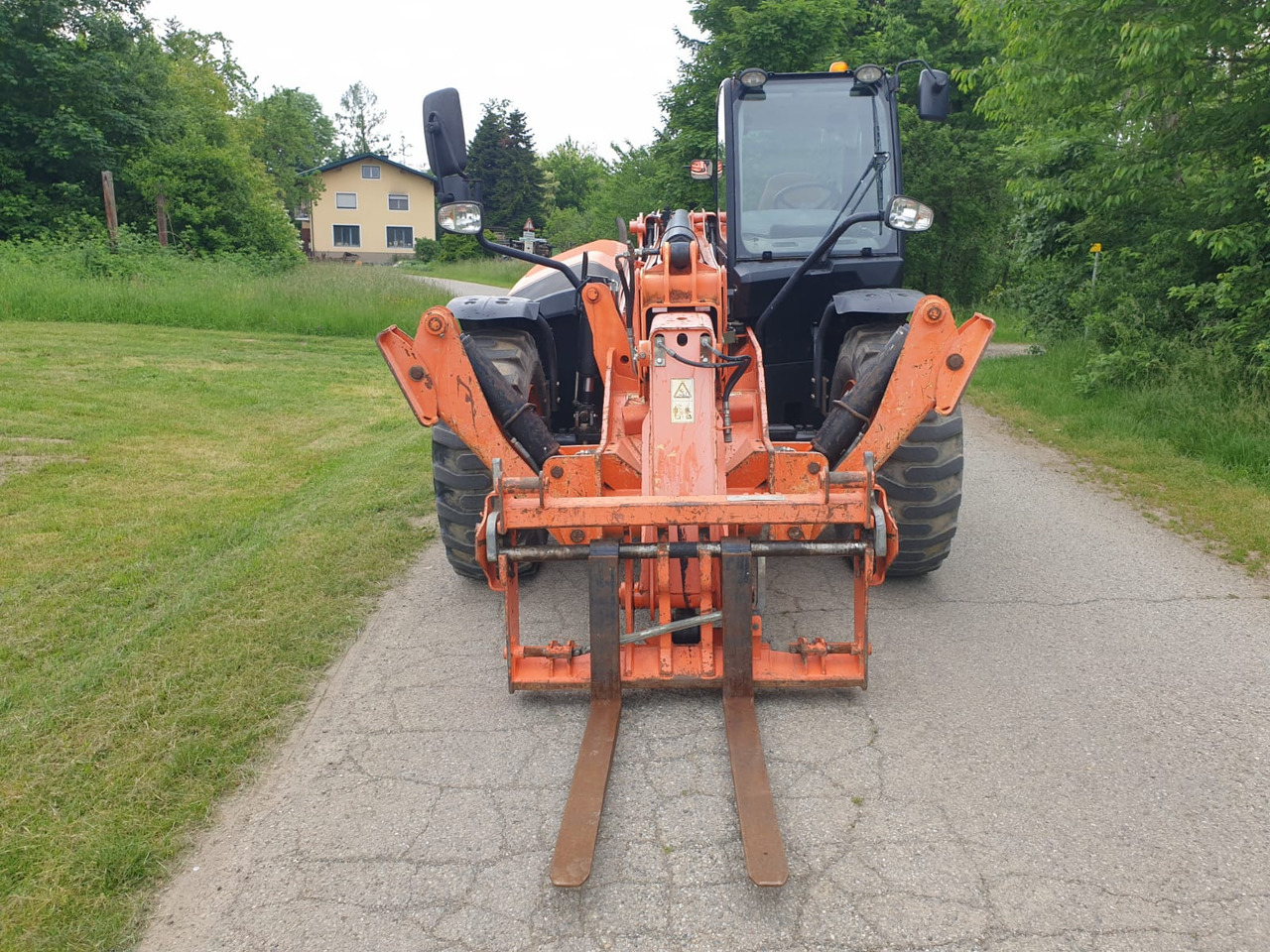 JCB 540-140 - Xe nhấc hình viễn vọng kính: hình 4 JCB 540-140 - Xe nhấc hình viễn vọng kính: hình 4