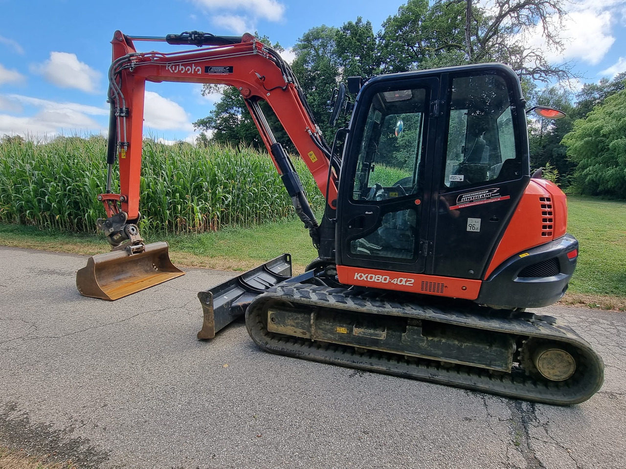 KUBOTA KX 080-4a2 - Máy xúc mini: hình 2 KUBOTA KX 080-4a2 - Máy xúc mini: hình 2