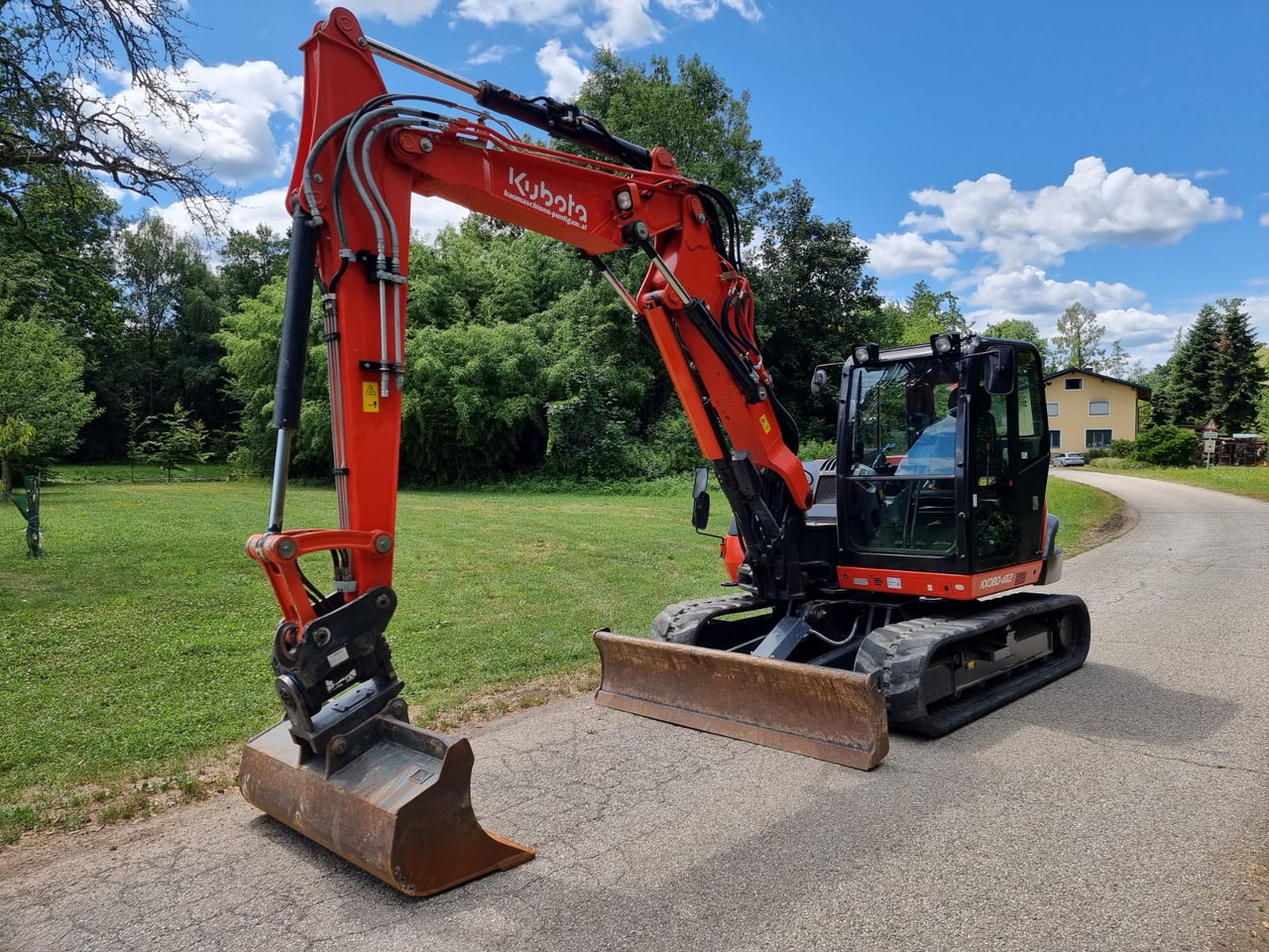 KUBOTA KX 080-4a2 - Máy xúc mini: hình 3 KUBOTA KX 080-4a2 - Máy xúc mini: hình 3