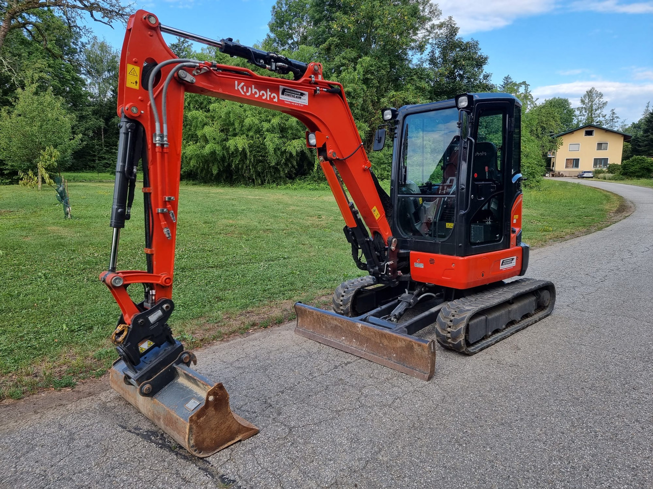 KUBOTA U 36-4 - Máy xúc mini: hình 3 KUBOTA U 36-4 - Máy xúc mini: hình 3