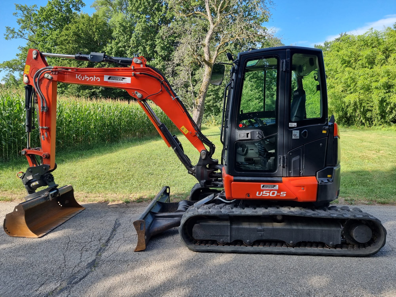 KUBOTA U 50-5 - Máy xúc mini: hình 1 KUBOTA U 50-5 - Máy xúc mini: hình 1