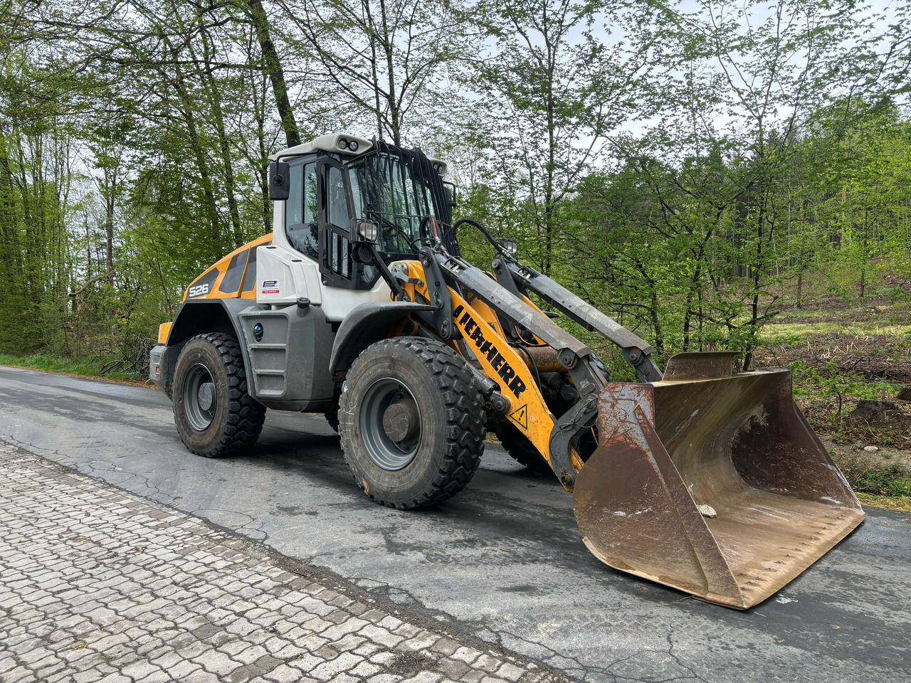 LIEBHERR L 526 - Máy xúc lật bánh lốp: hình 4 LIEBHERR L 526 - Máy xúc lật bánh lốp: hình 4