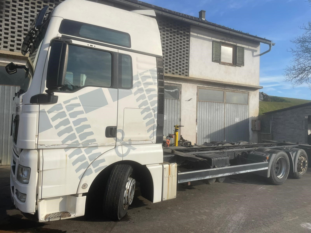 MAN TGX 24.480 6x2 - Xe tải khung gầm: hình 1 MAN TGX 24.480 6x2 - Xe tải khung gầm: hình 1