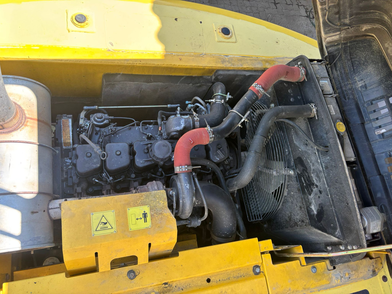 Máy xúc bánh xích NEW HOLLAND Kobelco E 215 B: hình 8 Máy xúc bánh xích NEW HOLLAND Kobelco E 215 B: hình 8