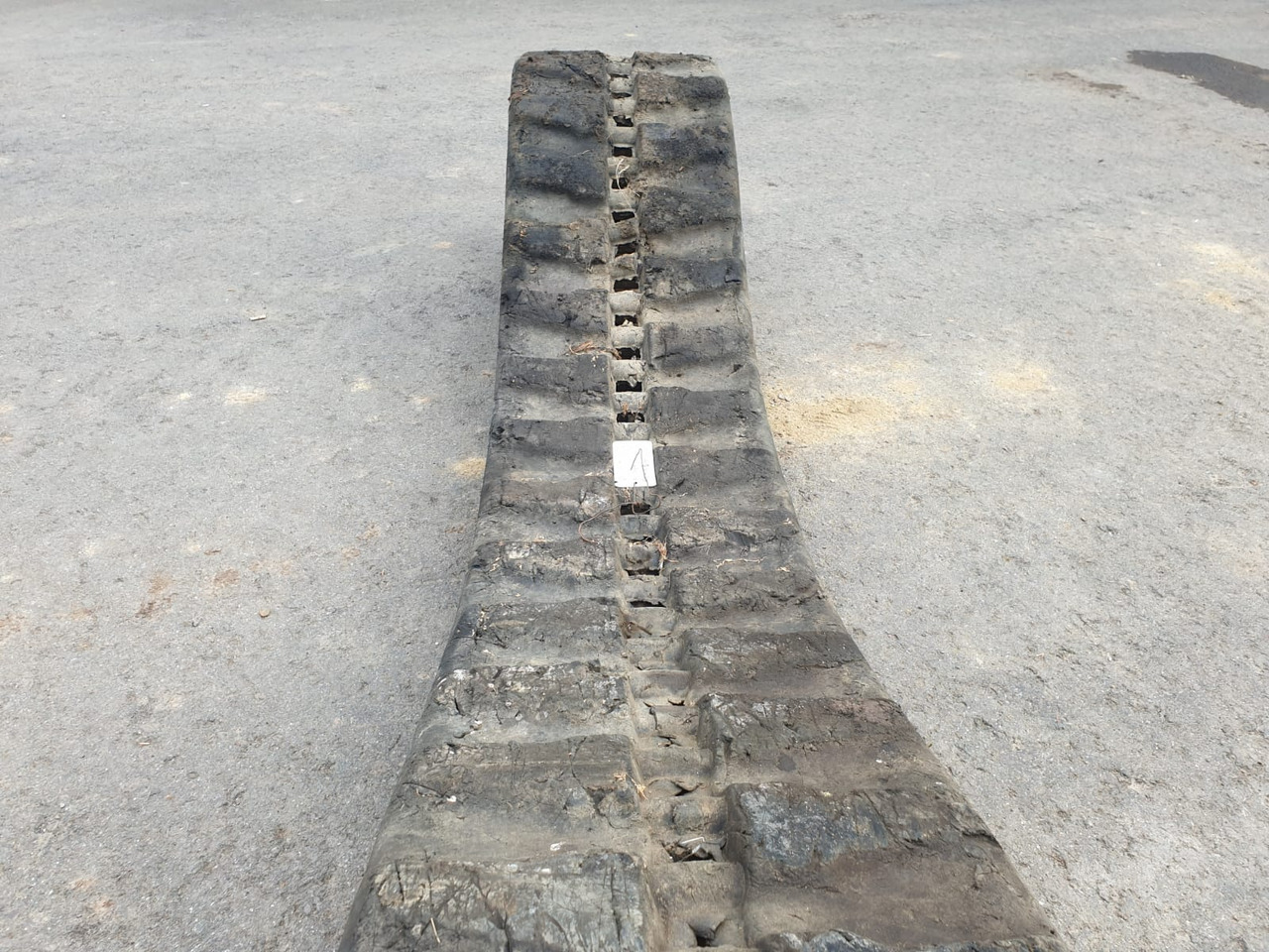 Rubber track used for Wacker Neuson 50Z3 - Phụ tùng cho Máy xúc mini: hình 4 Rubber track used for Wacker Neuson 50Z3 - Phụ tùng cho Máy xúc mini: hình 4