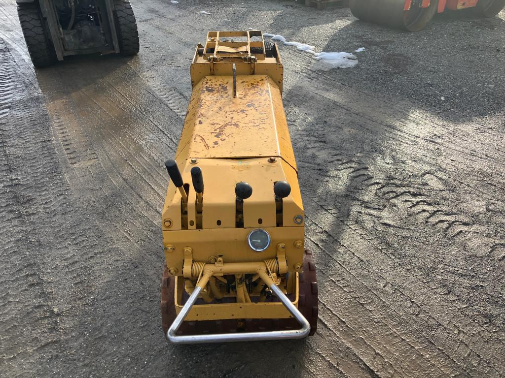 RAMMAX RW 700 - Máy lăn: hình 4 RAMMAX RW 700 - Máy lăn: hình 4