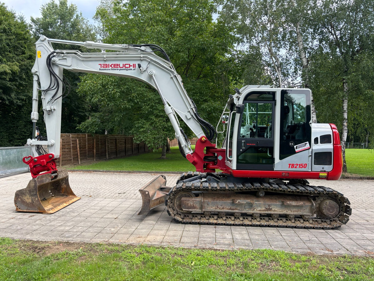 TAKEUCHI TB 2150 - Máy xúc bánh xích: hình 1 TAKEUCHI TB 2150 - Máy xúc bánh xích: hình 1