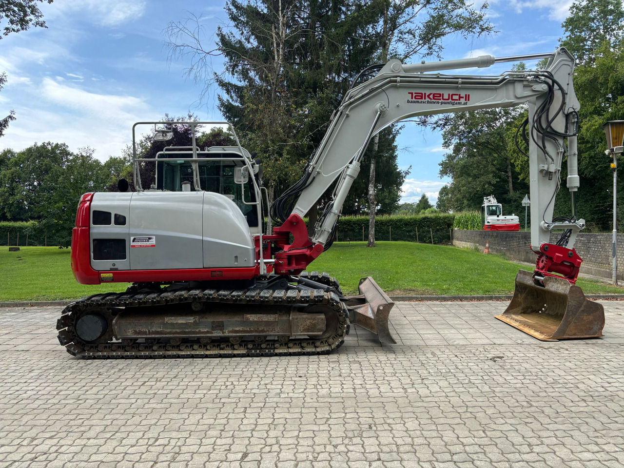 TAKEUCHI TB 2150 - Máy xúc bánh xích: hình 2 TAKEUCHI TB 2150 - Máy xúc bánh xích: hình 2