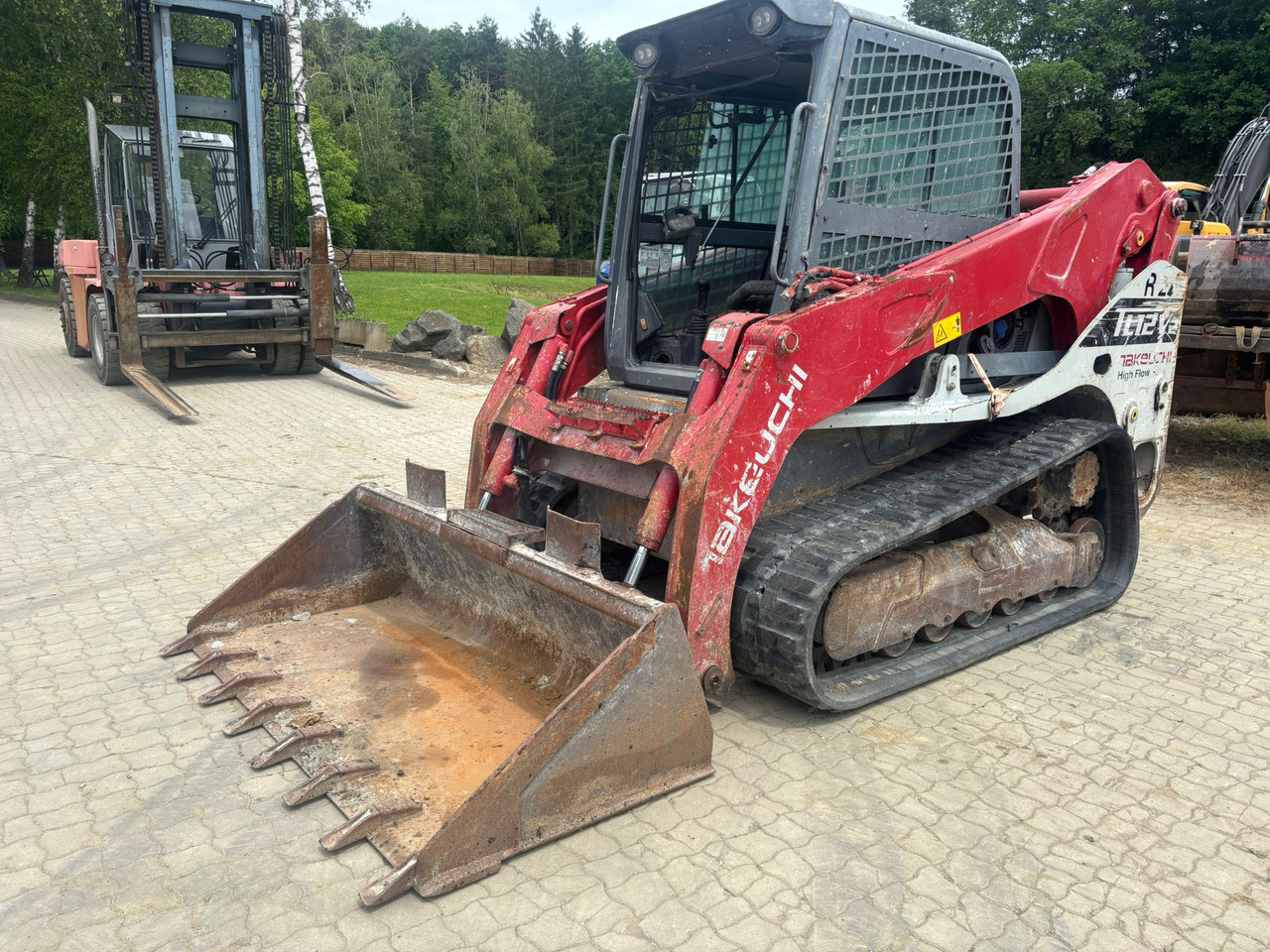 Takeuchi TL 12 V-2 - Engine defektive - Máy xúc lật đa năng: hình 3 Takeuchi TL 12 V-2 - Engine defektive - Máy xúc lật đa năng: hình 3