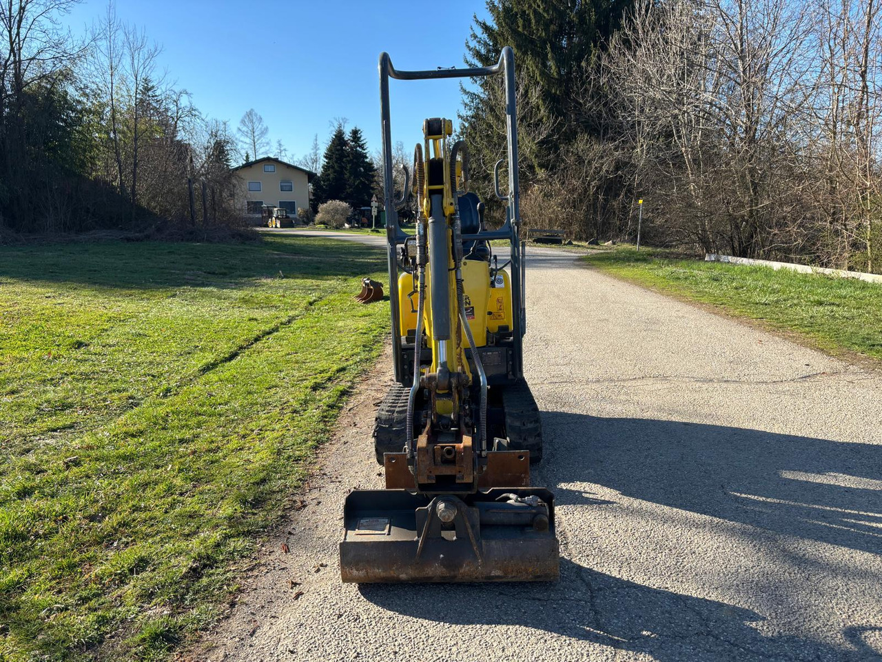 WACKER Neuson 803 - Máy xúc mini: hình 4 WACKER Neuson 803 - Máy xúc mini: hình 4