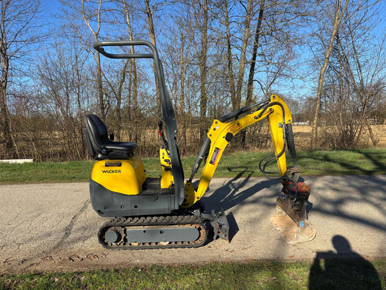 WACKER Neuson 803 - Máy xúc mini: hình 2 WACKER Neuson 803 - Máy xúc mini: hình 2