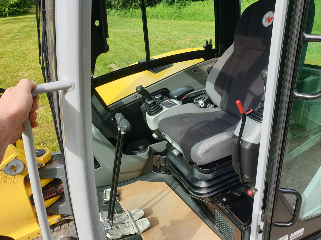 Máy xúc mini WACKER Neuson ET 90: hình 15