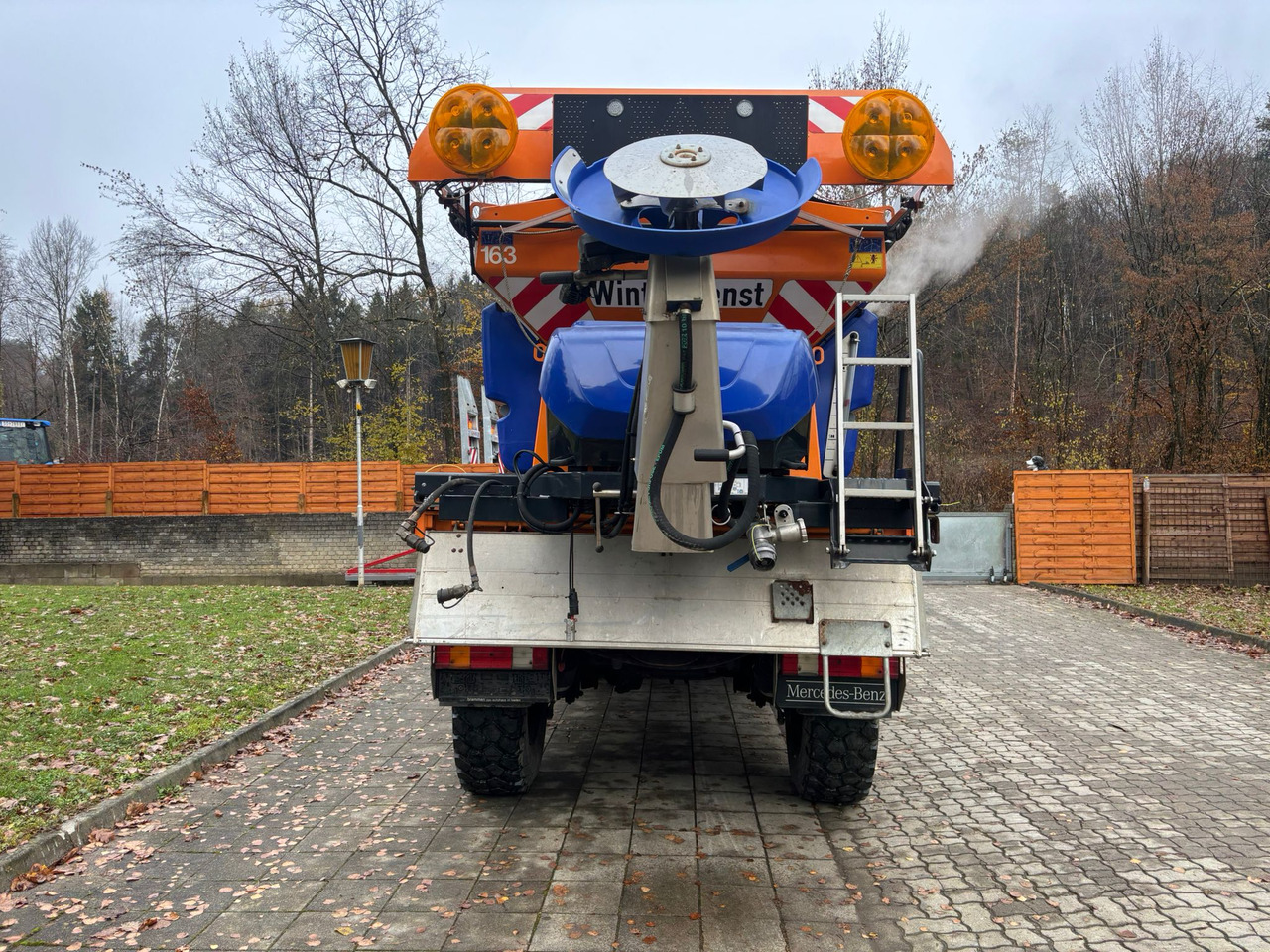 MERCEDES-BENZ Unimog U400 - Xe tải: hình 5 MERCEDES-BENZ Unimog U400 - Xe tải: hình 5