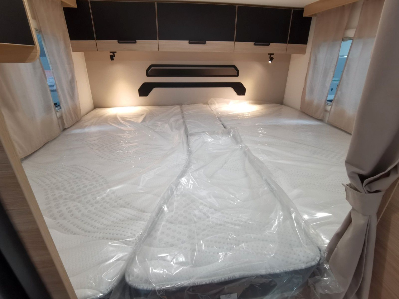 Xe cắm trại bán tích hợp Chausson 627 TITANIUM / - 2026 -/ EINZELBETTEN & HUBBETT: hình 21