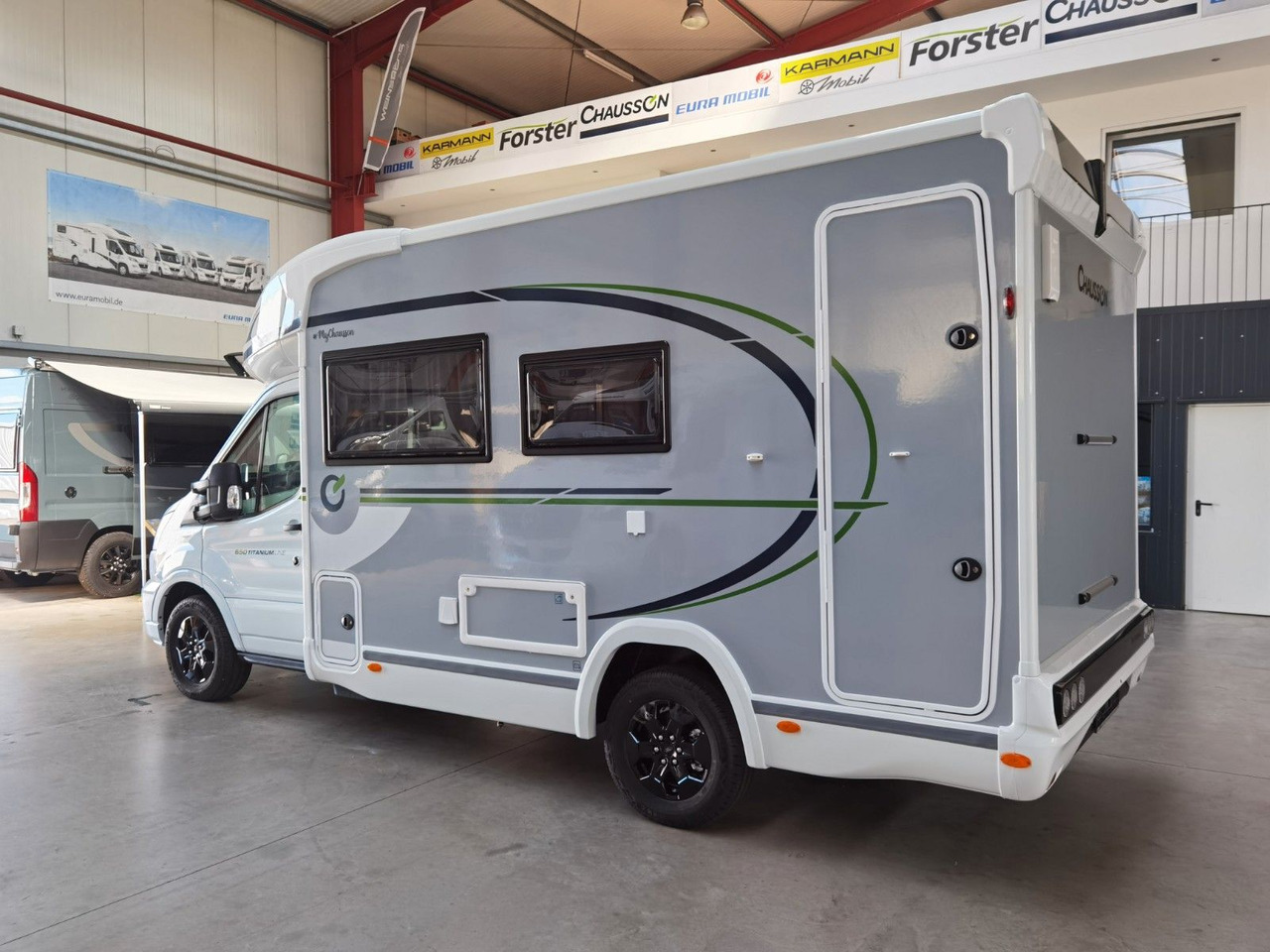 Chausson 650 TITANIUM / - 2026 - / NUR 6.39 M. / HUBBETT - Xe cắm trại bán tích hợp: hình 5 Chausson 650 TITANIUM / - 2026 - / NUR 6.39 M. / HUBBETT - Xe cắm trại bán tích hợp: hình 5