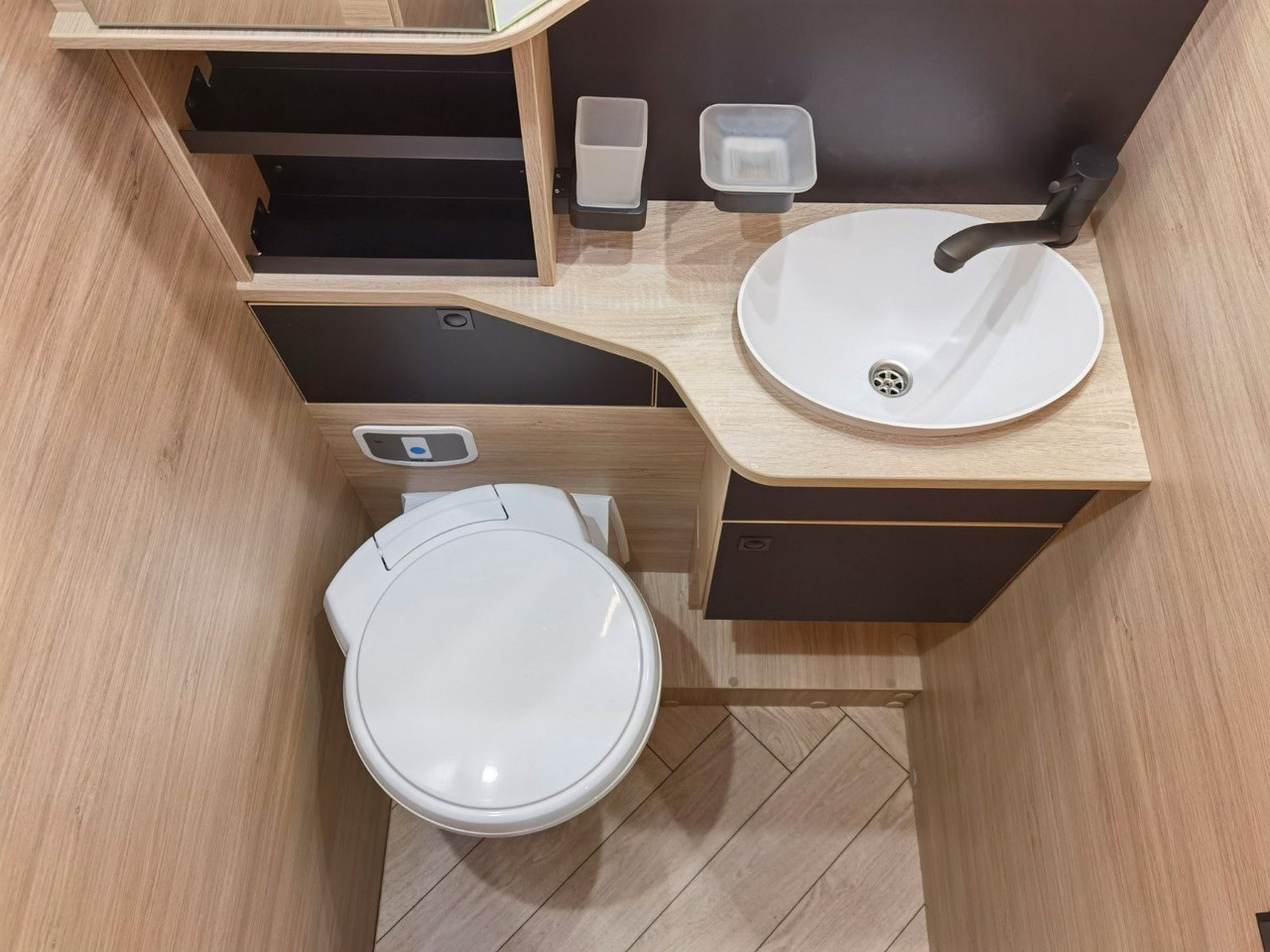 Cho thuê  Chausson 797 TITANIUM / - 2026 - / EINZELBETTEN & HUBBETT Chausson 797 TITANIUM / - 2026 - / EINZELBETTEN & HUBBETT: hình 23