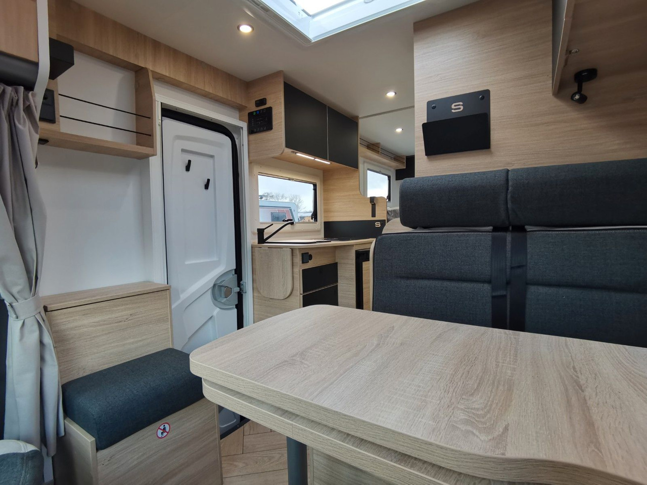 Xe cắm trại bán tích hợp Chausson S 697 SPORT LINE / -2026- / 165PS / EINZELBETTEN: hình 14